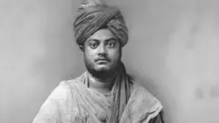 পরিব্রাজক হিসাবে বিবেকানন্দের প্রথম ছবি (১৮৮৫-১৮৯৫এর মধ্যে কোন সময় জয়পুরে তোলা )