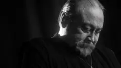 গ্যালিলিও নাটকে আলী যাকের।