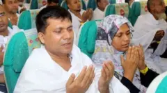 এ বছরের হজ যাত্রা শুরু করেছেন যাত্রীরা