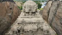 કેતવન કુદયાવરી મંદિર એક જ વિશાળ ખડકમાંથી બનાવવામાં આવ્યું છે 