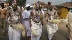 Awọn Oloro