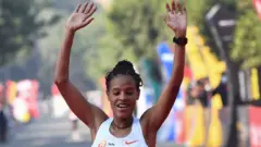 ኢትዮጵያዊት ኣትሌት ያለምዘርፍ የሁዋላው