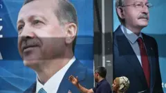 صورة تظهر لوحات للمرشحين للانتخابات الرئاسية التركية