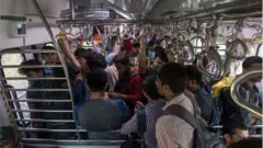 ముంబయి లోకల్ రైలు