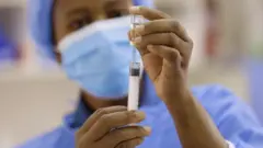 艾滋病（又稱愛滋病）過去被視為無法根治的病，但最近美國一名艾滋病人透過取得含幹細胞的臍帶血，讓她的身體可以自然地抵抗艾滋病毒，成為當地第三者有紀錄的艾滋病康復者。