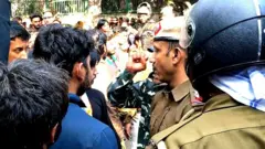 जेएनयू छात्रों का प्रदर्शन