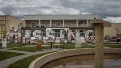 Spomenik u Gračanici, posvećen nestalima i nastradalima na Kosovu