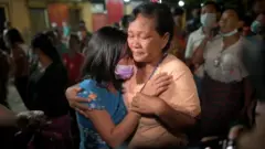 Giới tướng lĩnh Myanmar có sự nhượng bộ lớn nhất từ trước tới nay, với việc hứa trả tự do cho 5.600 người, trong đó nhiều người bị bắt do biểu tình phản đối đảo chính.