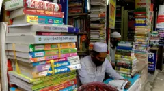 ক্রেতা নেই বাংলাদেশে বইয়ের সবচেয়ে বড় পাইকারি বাজার বাংলাবাজারে