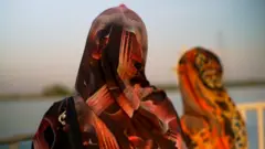 بي بي سي عربي تحقق في مزاعم انتشار الاعتداء والاستغلال الجنسي من قبل المعالجين الروحيين للنساء اللواتي يطلبن المساعدة.