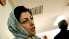 نرگس محمدی