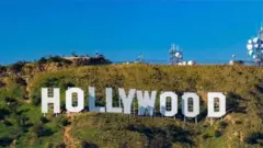 هالیووډ د امریکايي فلمي صنعت یو مهم مرکز دی.