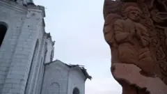 Собор Святого Христа Всеспасителя после обстрела.