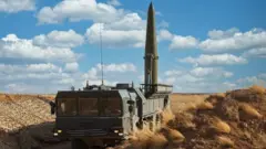 Комплекс "Искандер" на учениях "Кавказ-2020" в Астраханской области