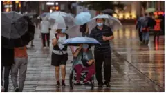 خففت الصين القيود المتعلقة بكوفيد مؤخرا