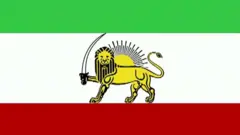 نشان شیر و خورشید کی وچگونه به پرچم ایران راه یافت؟