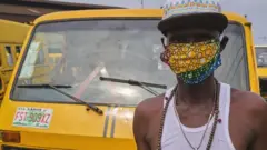 Hamwe mu hategerwa imodoka i Lagos muri Nigeria