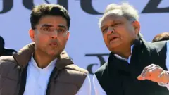 सचिन पायलट, अशोक गहलोत