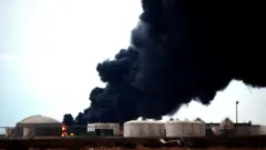 Des puits pétroliers en feu dans l'est libyen