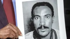 ጋዜጠኛ አማኑኤል አስራት
