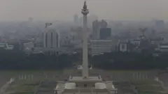 Pada Rabu (07/06) pukul 10.00 WIB, Indonesia masuk daftar 10 besar kota dengan polusi udara terburuk, dan menjadi negara di Asia Tenggara dengan tingkat polusi udara paling buruk.
