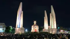 อนุสาวรีย์ประชาธิปไตย