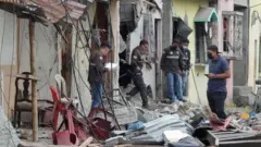 El sitio de la explosión en Cristo del Consuelo, Guayaquil