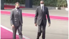 Perezida Emmanuel Macron yakiriwe na Perezida Paul Kagame muri Village Urugwiro