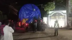 ट्रक