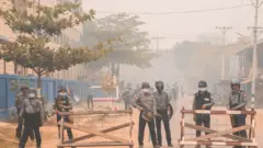 အခုတူးမီးတိုက်ပွဲဖြစ်ပွားရာနေရာဝန်းကျင်မှာ မတ်လ ကုန်လောက်က ရဲအဖွဲ့နေရာယူထားစဥ်