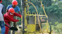 पेट्रोलियम खानीको खोजी