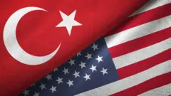 türkiye ve abd bayrakları