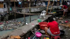 Perkampungan warga berpenghasilan rendah di Manila