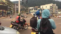 Mu gitondo kuwa mbere tariki 08/02/2021 cyari kibuditsemo ibihu, muri Nyabugogo i Kigali abantu baranyuranwamo bajya mu twabo