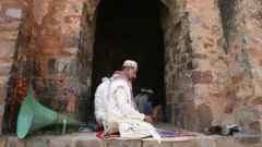 Muslimiinta India badankoodu waxay qabtaan shaqooyinka hoose