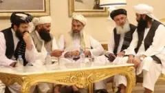 Wadahadallada waxaa ka qeyb-galay mas'uuliyiin dowladda ah iyo xubno ka socda ururka Taliban