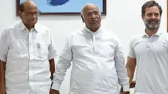 शरद पवार, मल्लिकार्जुन खड़गे और राहुल गांधी