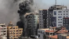 مبنى الجلاء