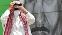 تجنب لمس وجهك