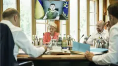 G7
