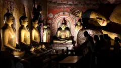 ලෝක උරුම දඹුලු විහාරයේ චිත්‍ර