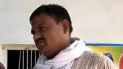 "हम लोग मायूस हैं, अब कौन अदालत जाएगा?"