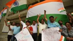 नागरिकांचा जल्लोष