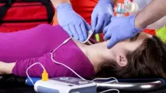 క్లినిక్‌లు, ల్యాబ్‌లు మూతపడటంతో ఇతర ఆరోగ్య సమస్యలు ఉన్నవారు అనేక ఇబ్బందులు ఎదుర్కొంటున్నారు
