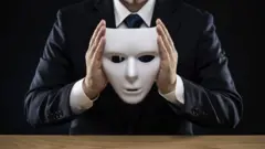 Imagem de indivíduo com psicopatia como assassino mau, incapaz de sentir emoções e incorrigível é errada e contraproducente, diz especialista da Universidade Yale.