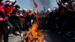 एमसीसीको विरोध गर्दै संसद् भवन रहेको क्षेत्रनजिकै प्रदर्शन भएको थियो