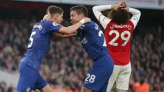 Aworan agbaboolu Chelsea ti wọn n yọ