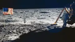 चंद्रावर माणूस पहिल्यांदा उतरला आणि असं करणारा अमेरिका पहिला देश ठरला, त्याला जवळपास 50 वर्षं झाली आहेत.