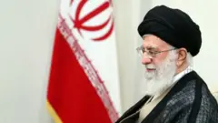 آیت اللہ خامنہ ای