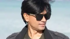 जुबैर सरकारका कटु आलोचक रहँदै आएका छन्